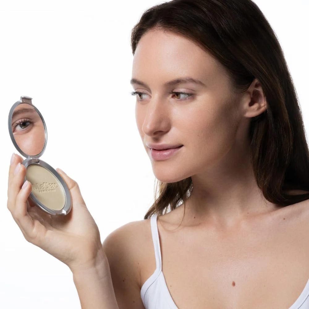 T.LeClerc Rice Compact Powder – Anti-Aging Pressed Powder with Brown Rice Ferment – Long-Lasting Natural Matte Finish – Moisturizing | Non-Comedogenic Face Powder (SAHARA, 9G)