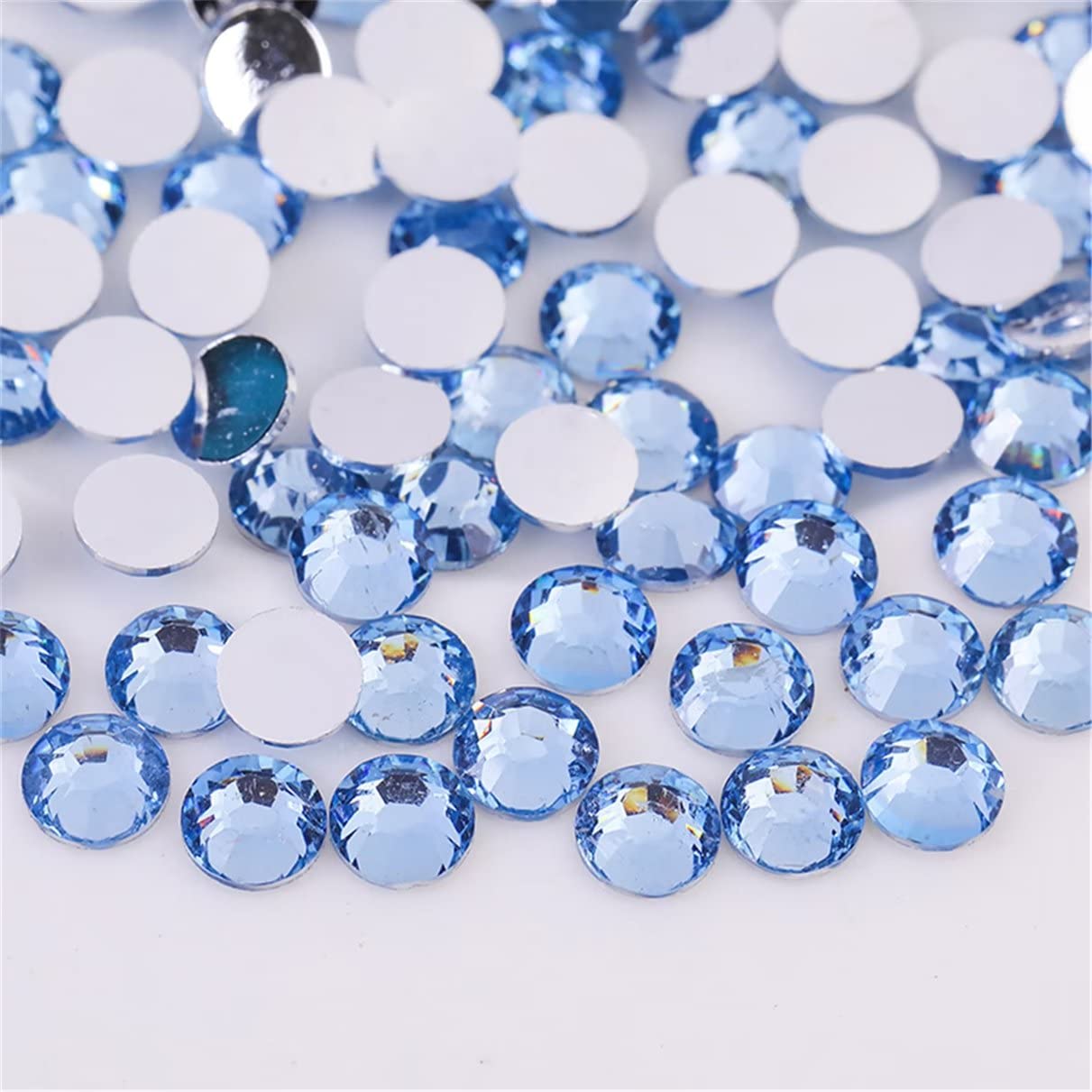 1500 Pieces SS16 4mm Flatback Rhinestones Clear Glass Round Gems Crystals for Nail Art DIY Crafts Clothes Shoes Bags (Light Blue)