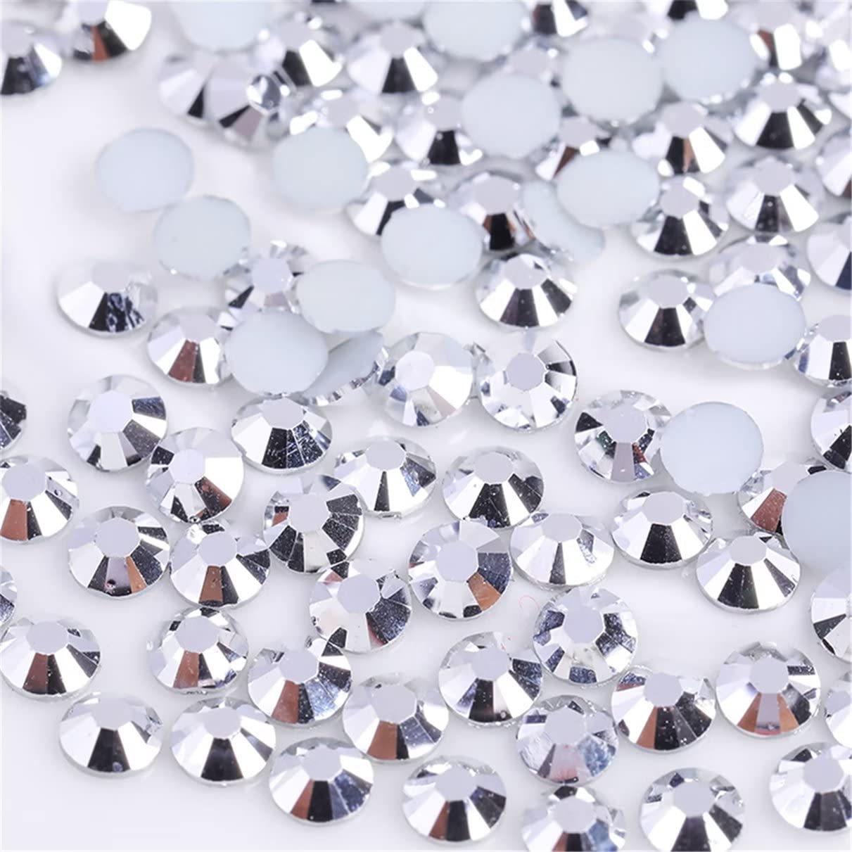 1500 Pieces SS16 4mm Flatback Rhinestones Clear Glass Round Gems Crystals for Nail Art DIY Crafts Clothes Shoes Bags (Silver)