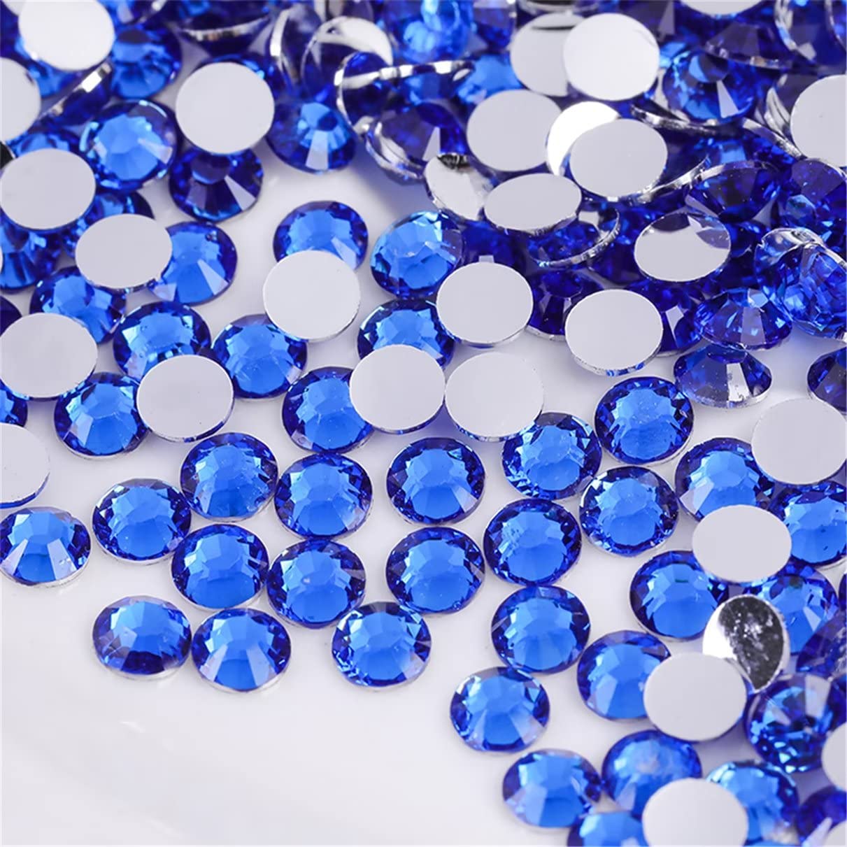 1500 Pieces SS16 4mm Flatback Rhinestones Clear Glass Round Gems Crystals for Nail Art DIY Crafts Clothes Shoes Bags (Sapphire)