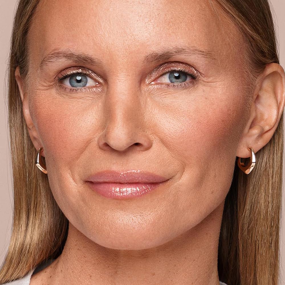 Jouer Long Wear Lip Topper - Lip Gloss - Moisturize & Nourish Lips - Non-Stick Shimmer - Skin Protecting Formula - Vanilla Flavor - Paraben, Gluten, & Cruelty Free - Vegan Friendly