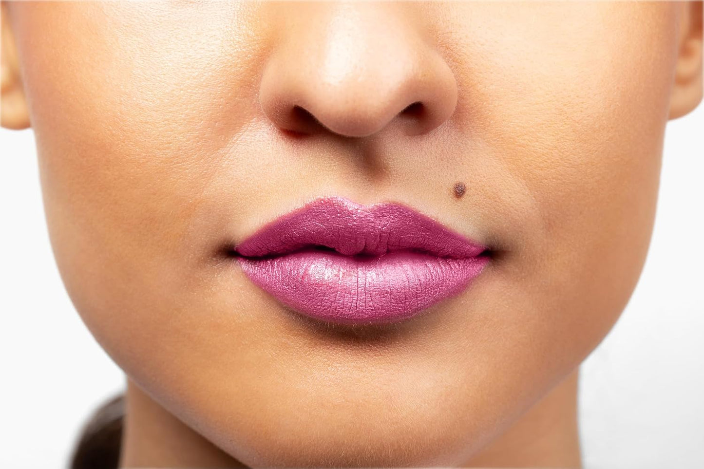 Aromi Metallic Liquid Lipstick | Long-lasting, Smear, Smudge, + Transfer Proof, Waterproof, Light, Baby Pink Lip Color with Shimmery Finish, Paraben + Phthalate Free (Pink Sugar)