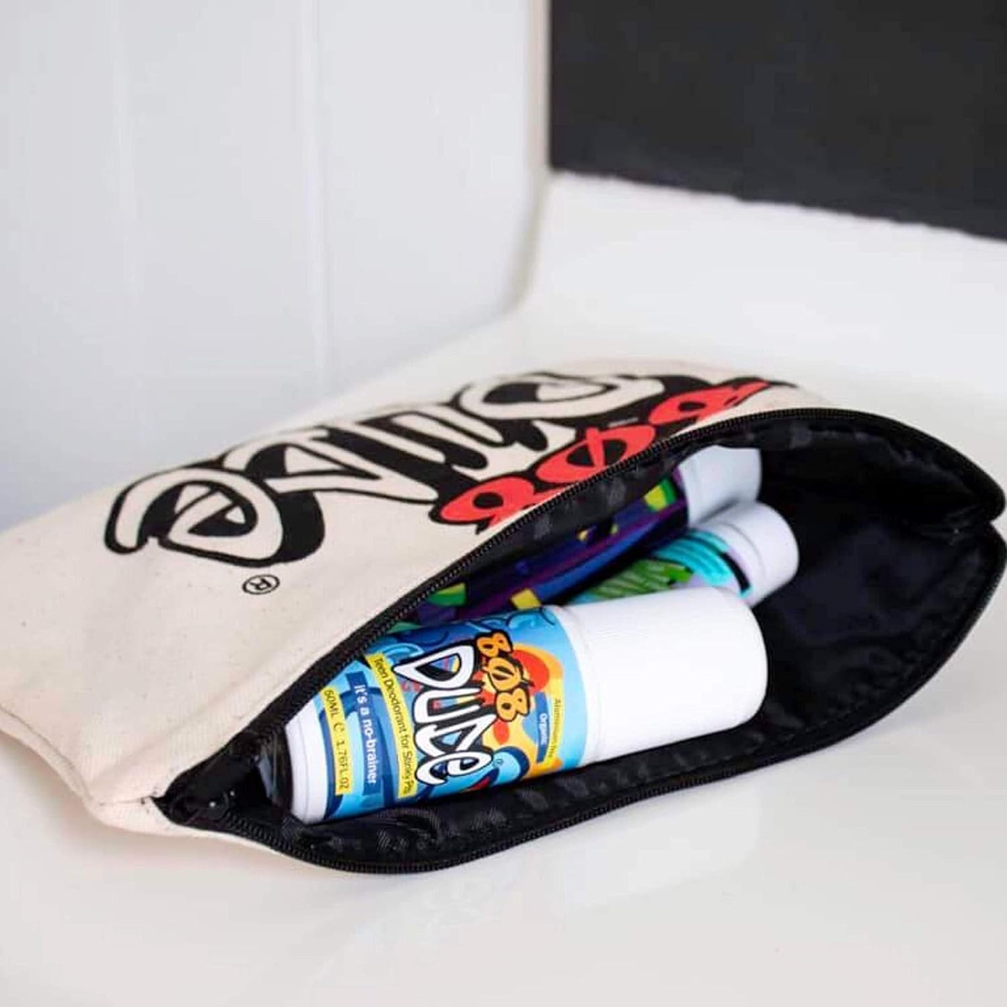 Skincare Kit for Teens. Shampoo and Body Wash, Face Wash and Deodorant to Prevent Breakouts and Eliminate Body Odor with Eco-Friendly Cotton Toiletry Bag