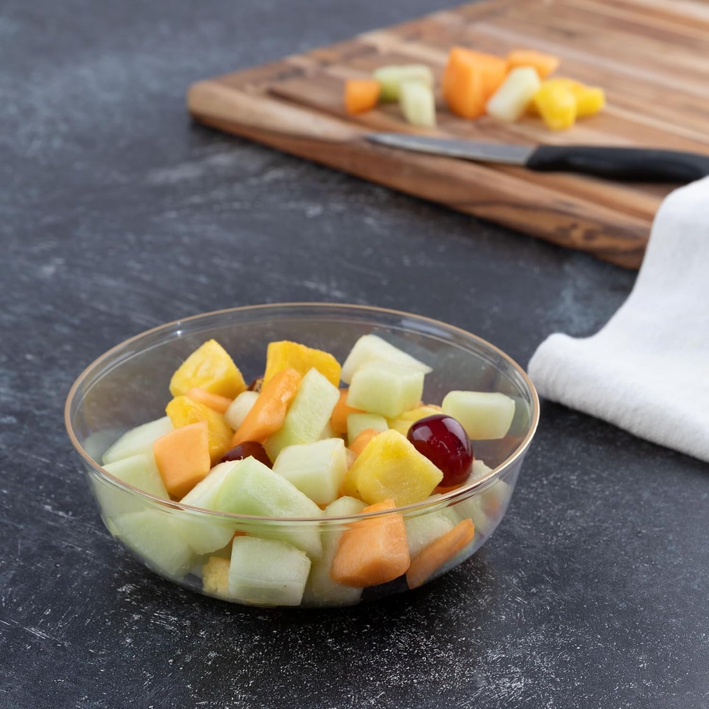 PLASTICPRO [30 Pack 16 OZ Bowls Edge Collection Clear with Gold Rim Plastic Party Soup Bowls Premium heavyweight Elegant Disposable Tableware Dishes