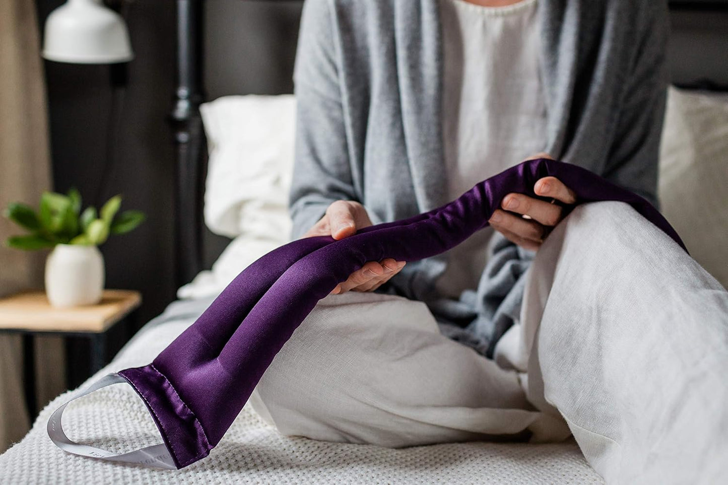 Victoria's Lavender Luxury Microwavable Aromatherapy Neck Wrap Neck Pain Comfort with Genuine Lavender & Flax Seed, Made in USA Linen Spray (2.5 oz) & Lavender Essential Oil - Gift Box Set (Set of 2)