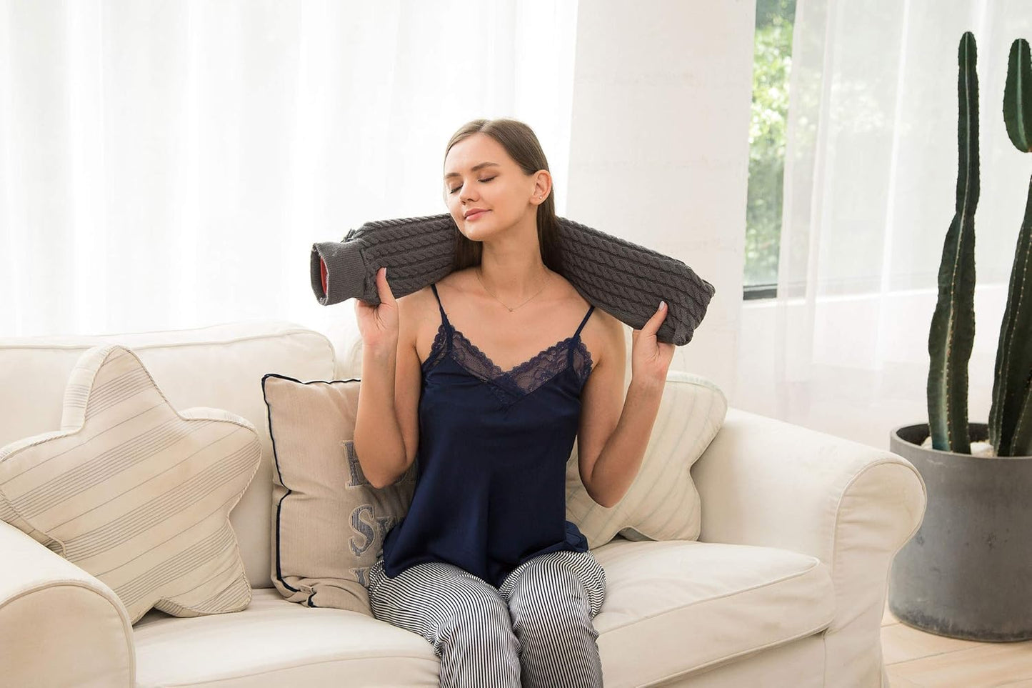 Peterpan Long Hot Water Bottle with Gray Cable Knit Cover, Natural Rubber, Pain Relief for Neck and Back, BPA & Phthalate Free