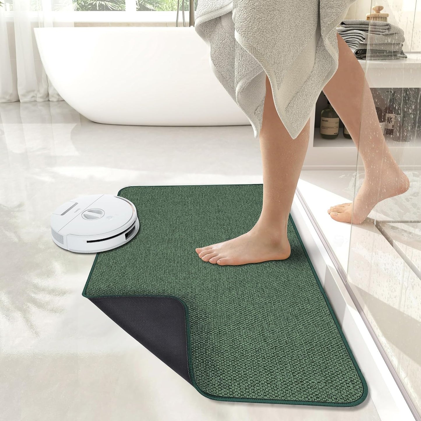 Bath Mat,Ultra Thin Bathroom Runner Rugs,Large Bath Mats for Bathroom,Quick Dry,Non-Slip,Machine Washable,Low Pile,Bath Rug,Shower Outside,Sink,Home Decor Accessories.Green,1'5"x2'11"（17x35inch）
