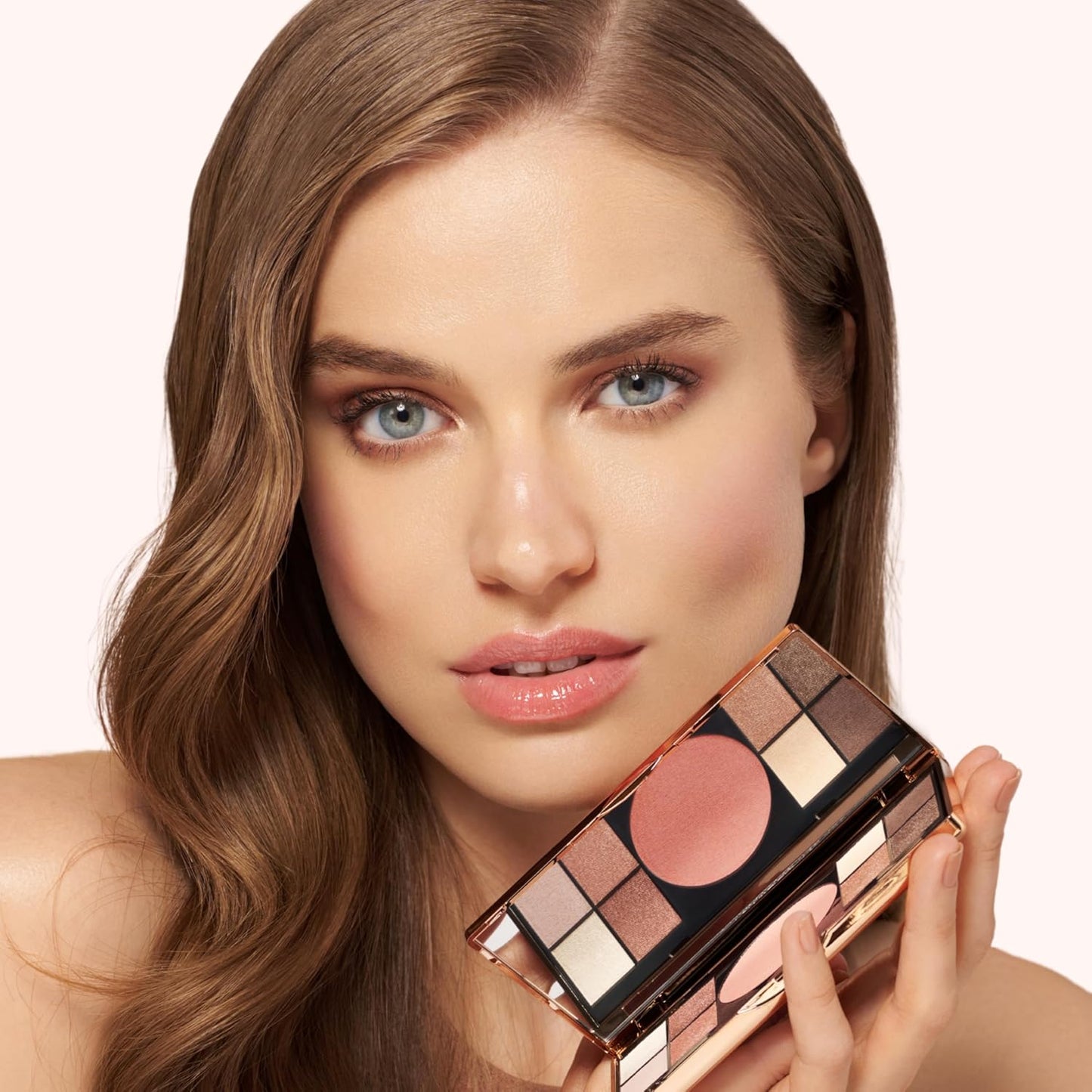 M. Asam Magic Finish Elegant Vibes Palette (8 x 0.03 oz + 1x 0.14g) - Eye Shadow Palette, 8 Harmonizing Eyeshadow Shades & Blush, High Color Payoff, Satin-touch Texture, Enriched With Vitamin E