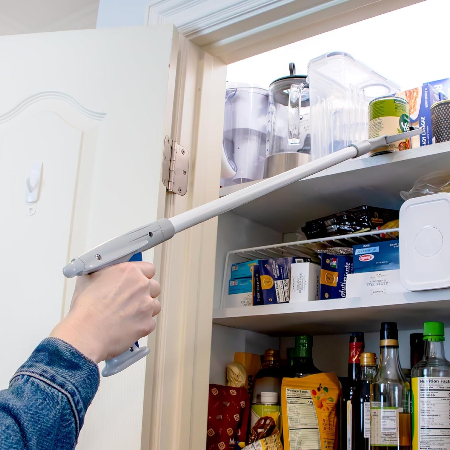 Unger 32” Grabber Plus Reacher Tool and Trash Picker Upper, Built-In Magnet and Economic Grip, Claw Pickup and Yard Clean Up, Reaching Assist for Seniors, Safely Perform Tasks