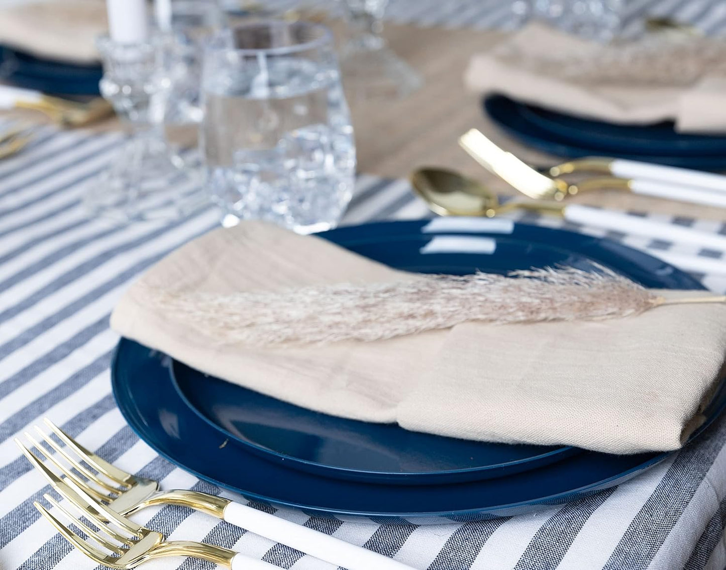 PLASTICPRO [30 Pack 6.3''] Dark Blue Plastic Party Plates Edge Collection Premium heavyweight Elegant Disposable Tableware Dishes