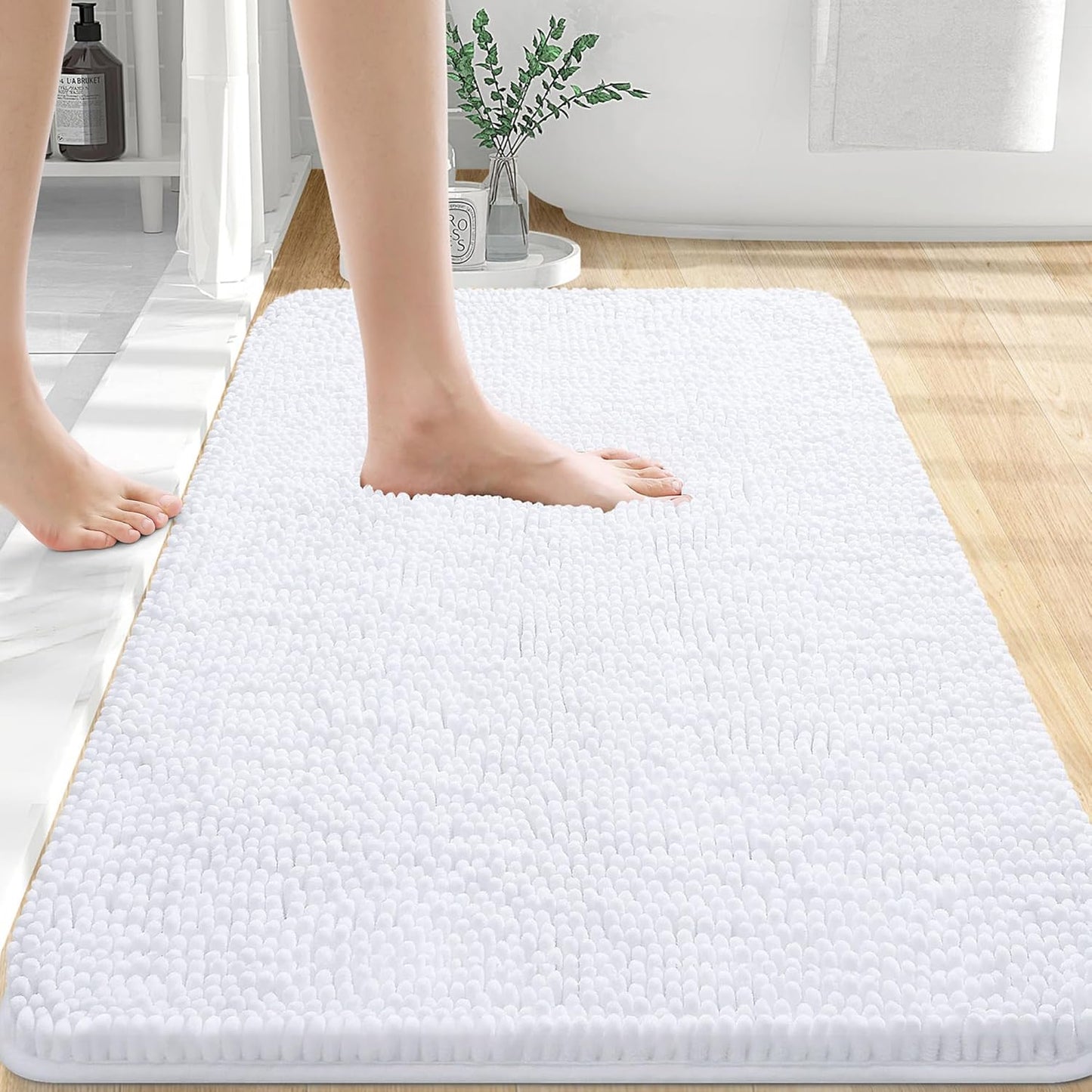 OLANLY Bathroom Rugs 36x24, Extra Soft Absorbent Chenille Bath Rugs, Rubber Backing Quick Dry, Machine Washable Bath Mats for Bathroom Floor, Tub and Shower, Home Decor Accessories, White