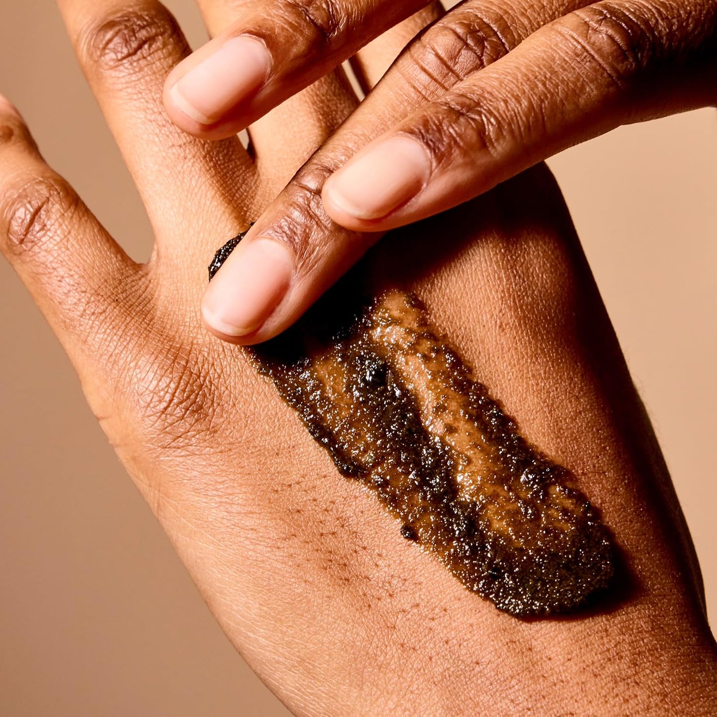 Acure Brightening Body Scrub - Exfoliating Body Scrub with Sea Salt, Scrubber for Men & Women to Smooth Sensitive Skin & Remove Dead Skin Cells, Exfoliator with Clay & Niacinamide Extract - 6 fl oz