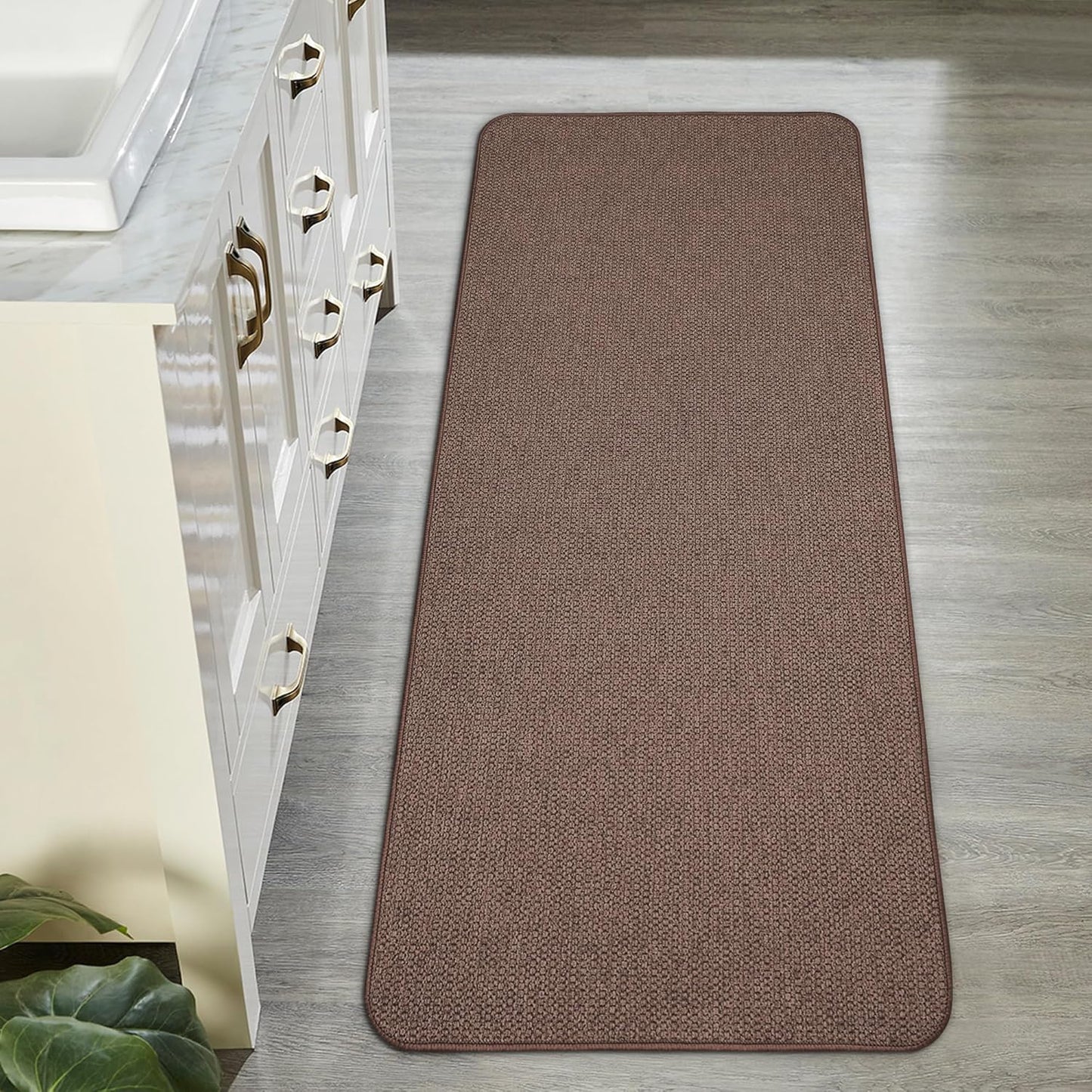 Bath Mat,Ultra Thin Bathroom Runner Rugs,Large Bath Mats for Bathroom,Quick Dry,Non-Slip,Machine Washable,Low Pile,Bath Rug,Shower Outside,Sink,Home Decor Accessories.Brown,2'x5'（24x60inch）